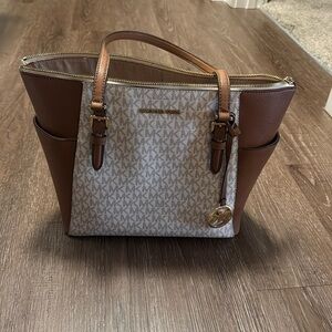 Michael Kors Charlotte Logo and Leather Top-Zip Tote Bag